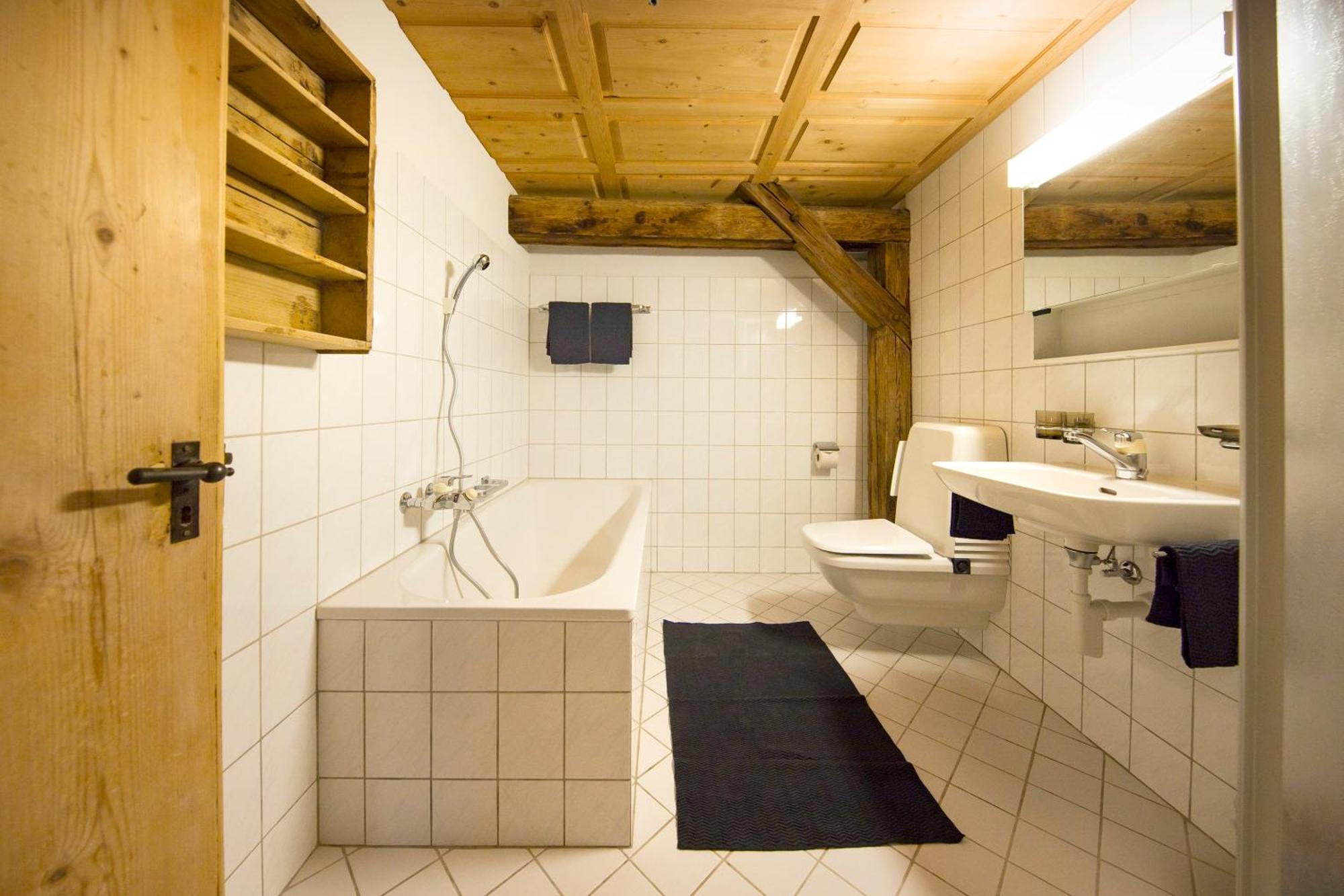 Hotel Chasa Chalavaina Müstair Habitación foto