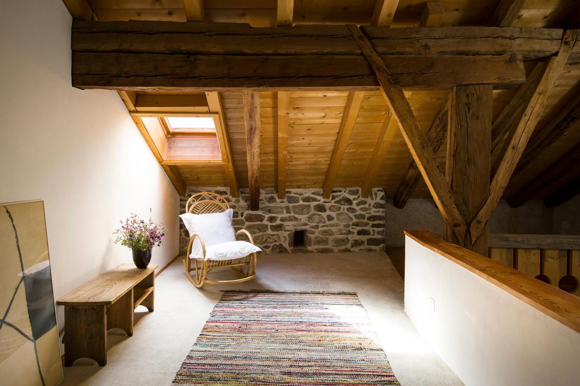 Hotel Chasa Chalavaina Müstair Habitación foto